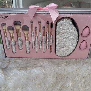 Luxurious Pink Makeup Brush Set with Glitter Handles